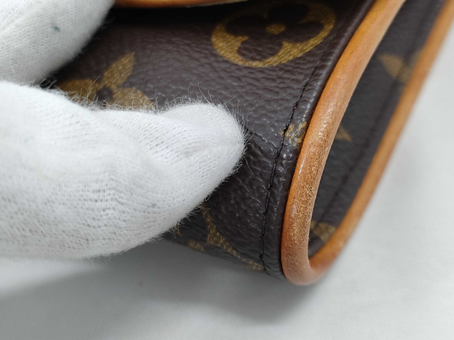 LOUIS VUITTON Unidentified Monogram M51855 Pochette Florentine Shoulder Bag
