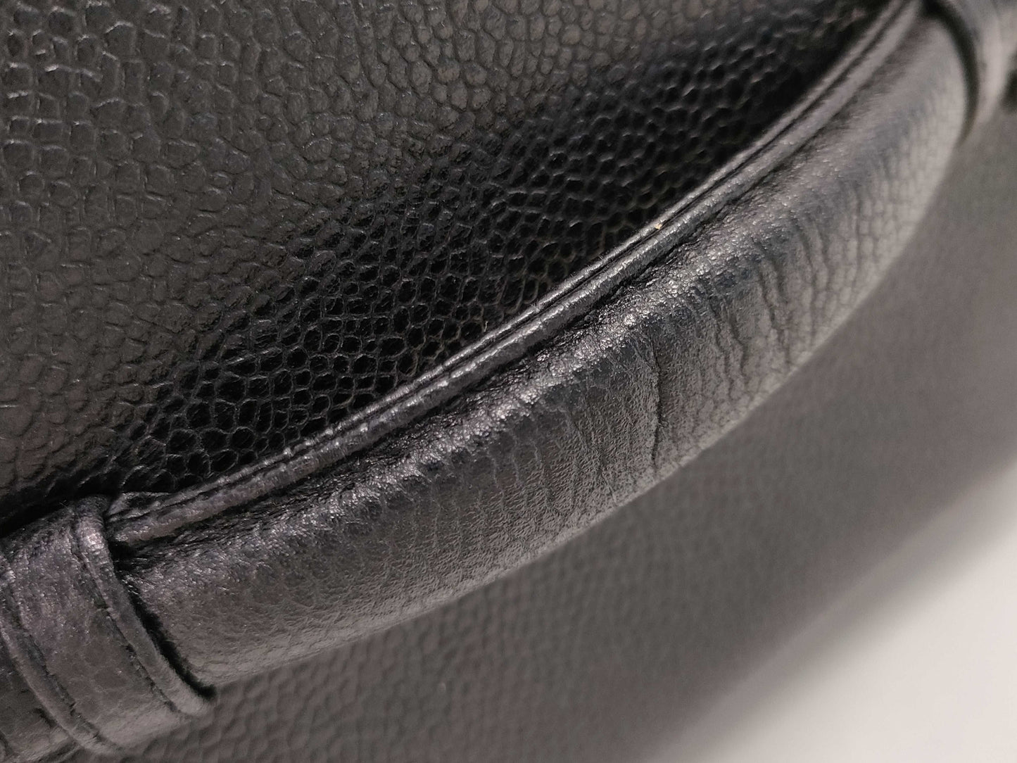 CHANEL Caviar Skin Horizontal Vanity Pouch / 3322498