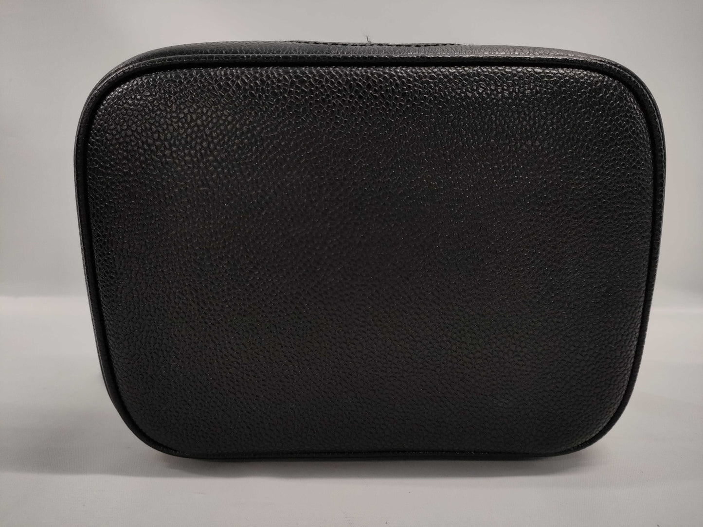 CHANEL Caviar Skin Horizontal Vanity Pouch / 3322498