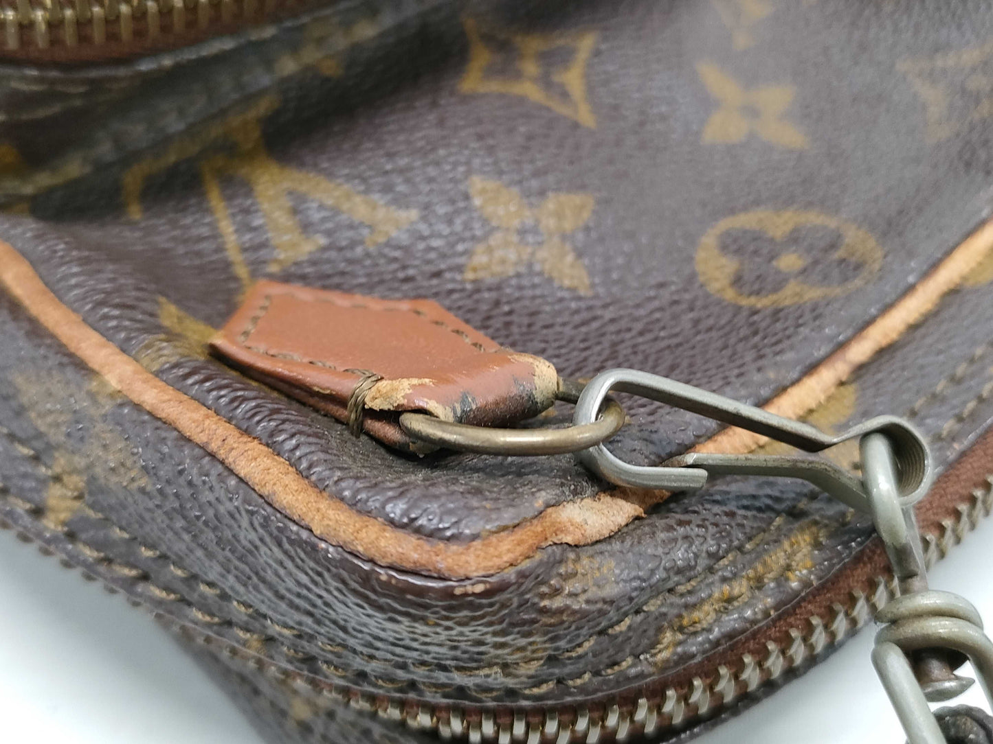 LOUIS VUITTON Monogram Old Amazon Shoulder Bag