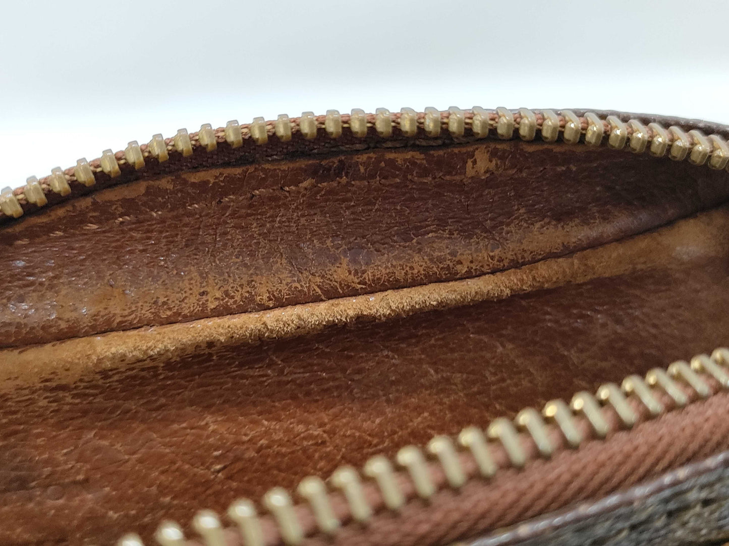 LOUIS VUITTON Monogram Old Amazon Shoulder Bag