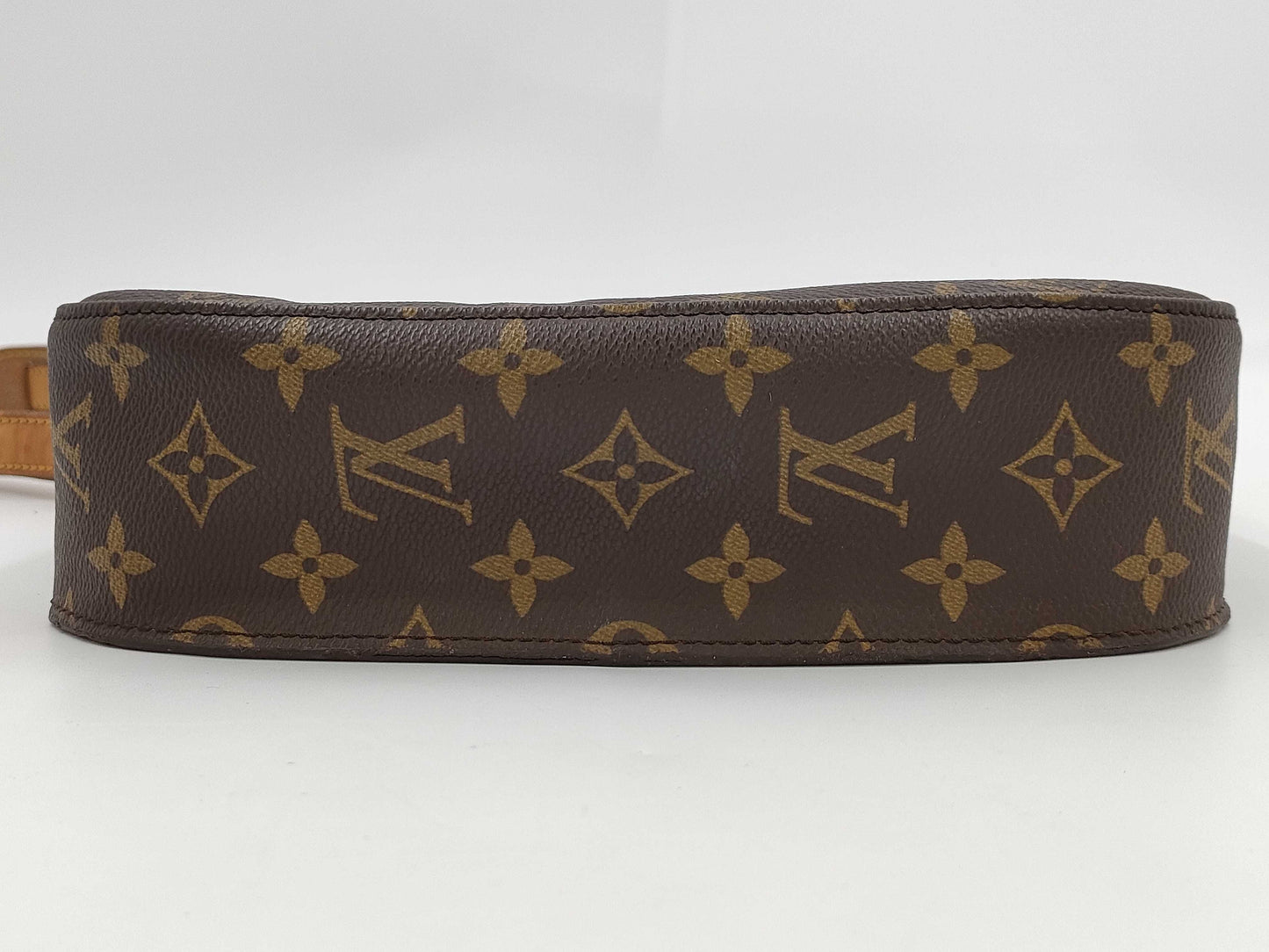 LOUIS VUITTON Monogram M51242 Saint-Cloud Shoulder Bag
