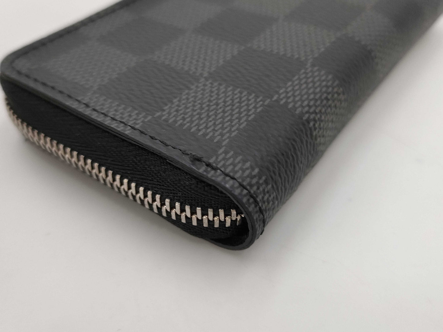 LOUIS VUITTON Damier Graphite Zippy Coy Purse Wallet