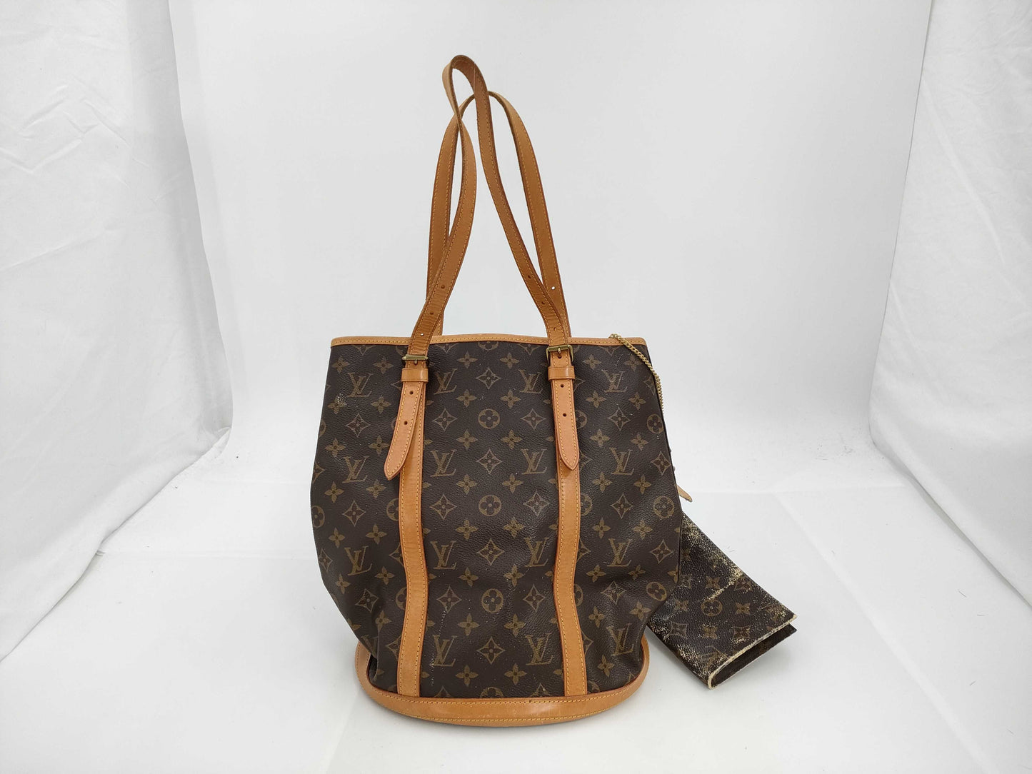 LOUIS VUITTON LV Bucket Tote Bag with Pouch