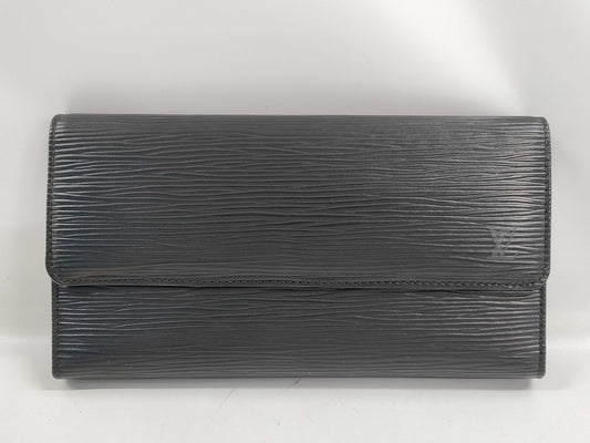 LOUIS VUITTON Epi Porte Tresor International Black Wallet