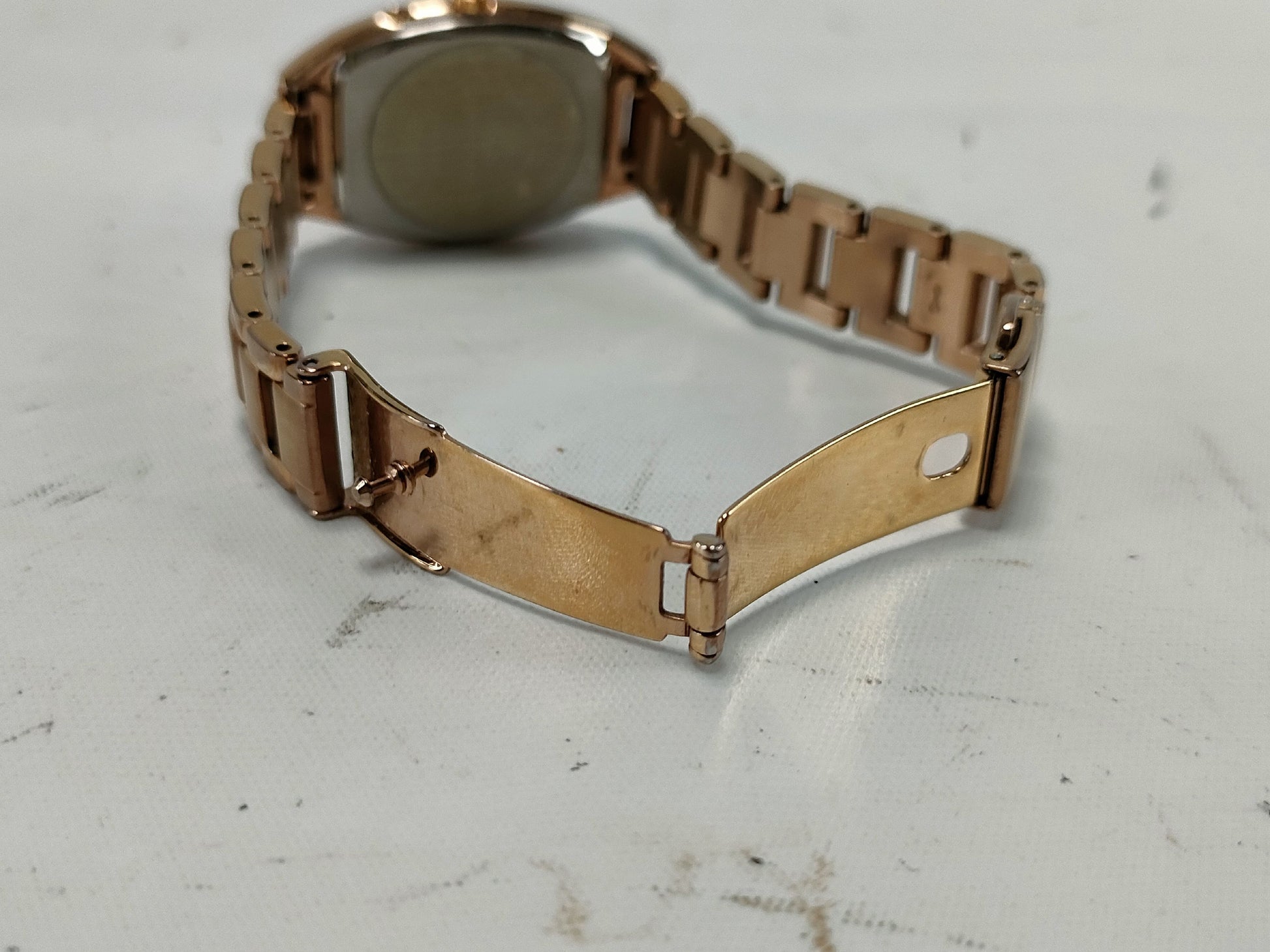 CITIZEN ES9392-51W H060-T023894 Poor Working Women's Watch