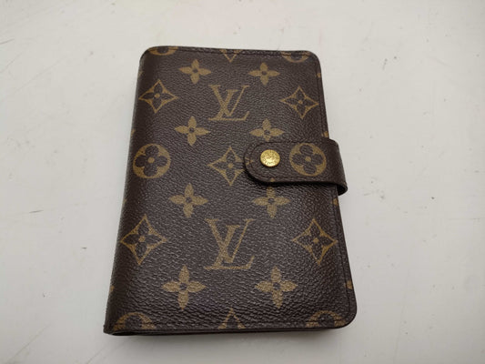 LOUIS VUITTON Monogram M61207 Porto Papier Zip Wallet