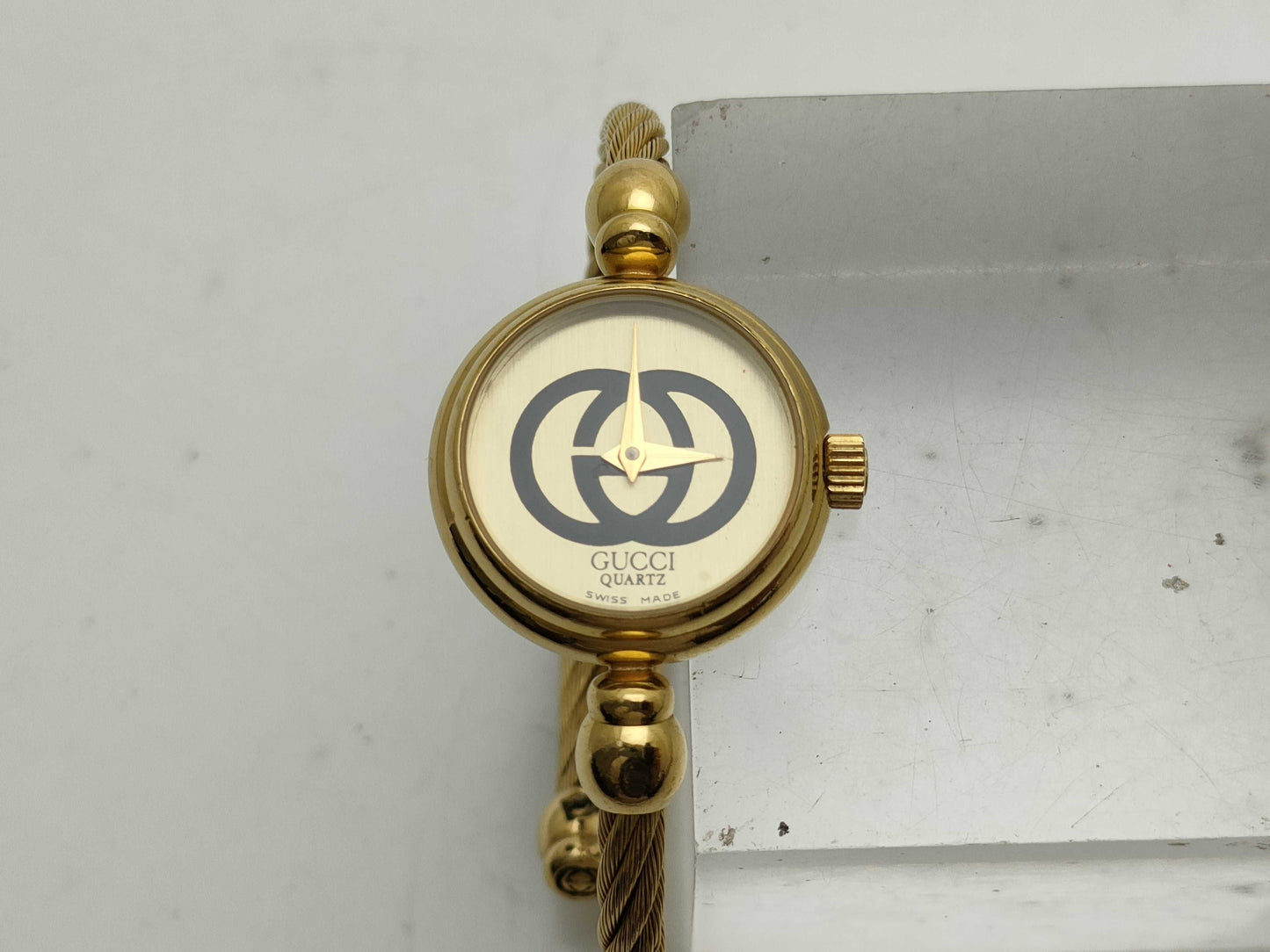 GUCCI 2047L 00-766 Unworked Women's Watch