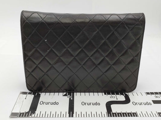 CHANEL Matlasse Pushlock Chain Shoulder Bag