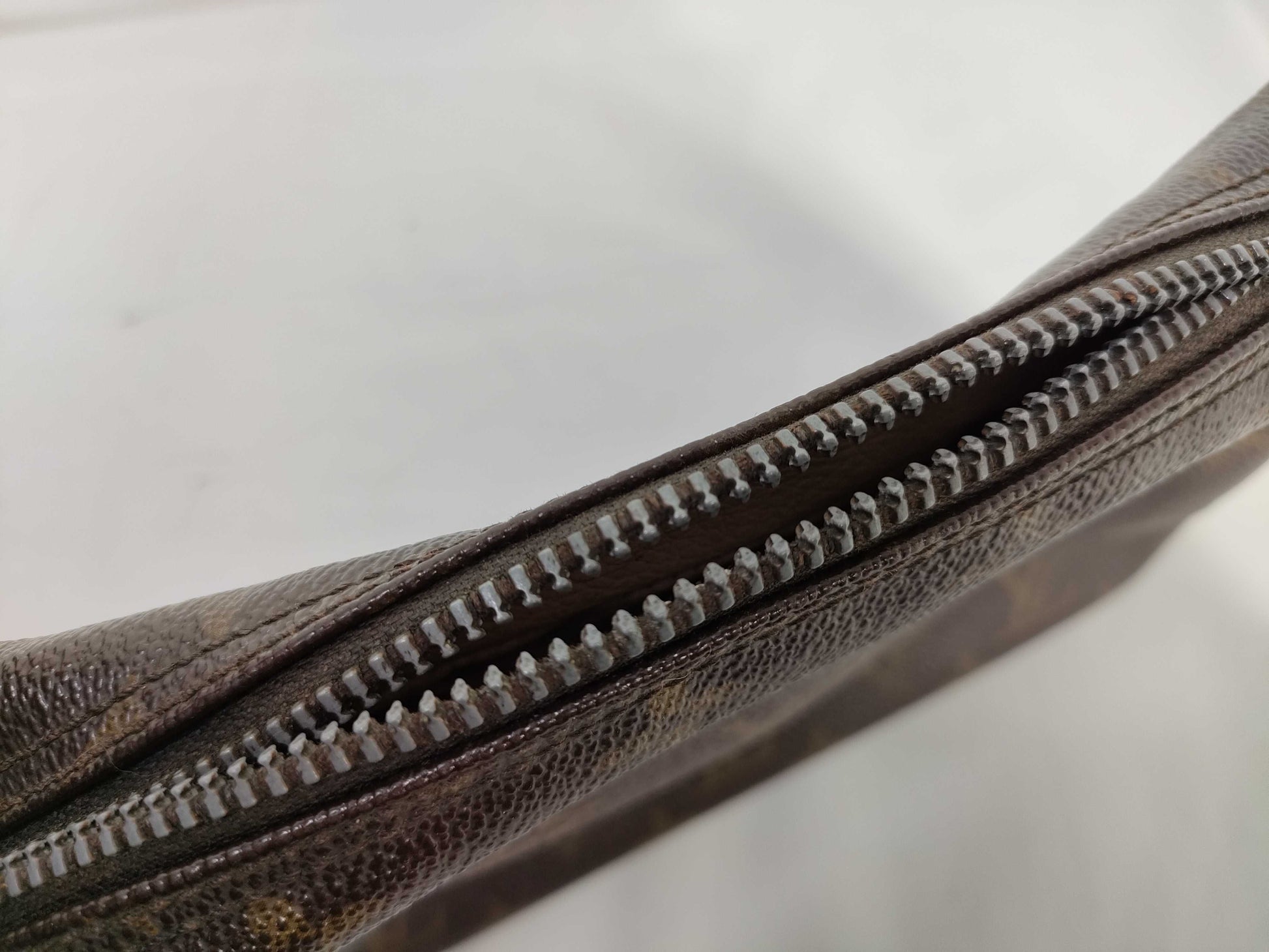 LOUIS VUITTON Monogram Truth Toilette 23 Pouch