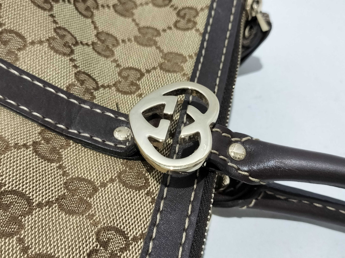 GUCCI GG Canvas 257069 520981/Handbag Handbag