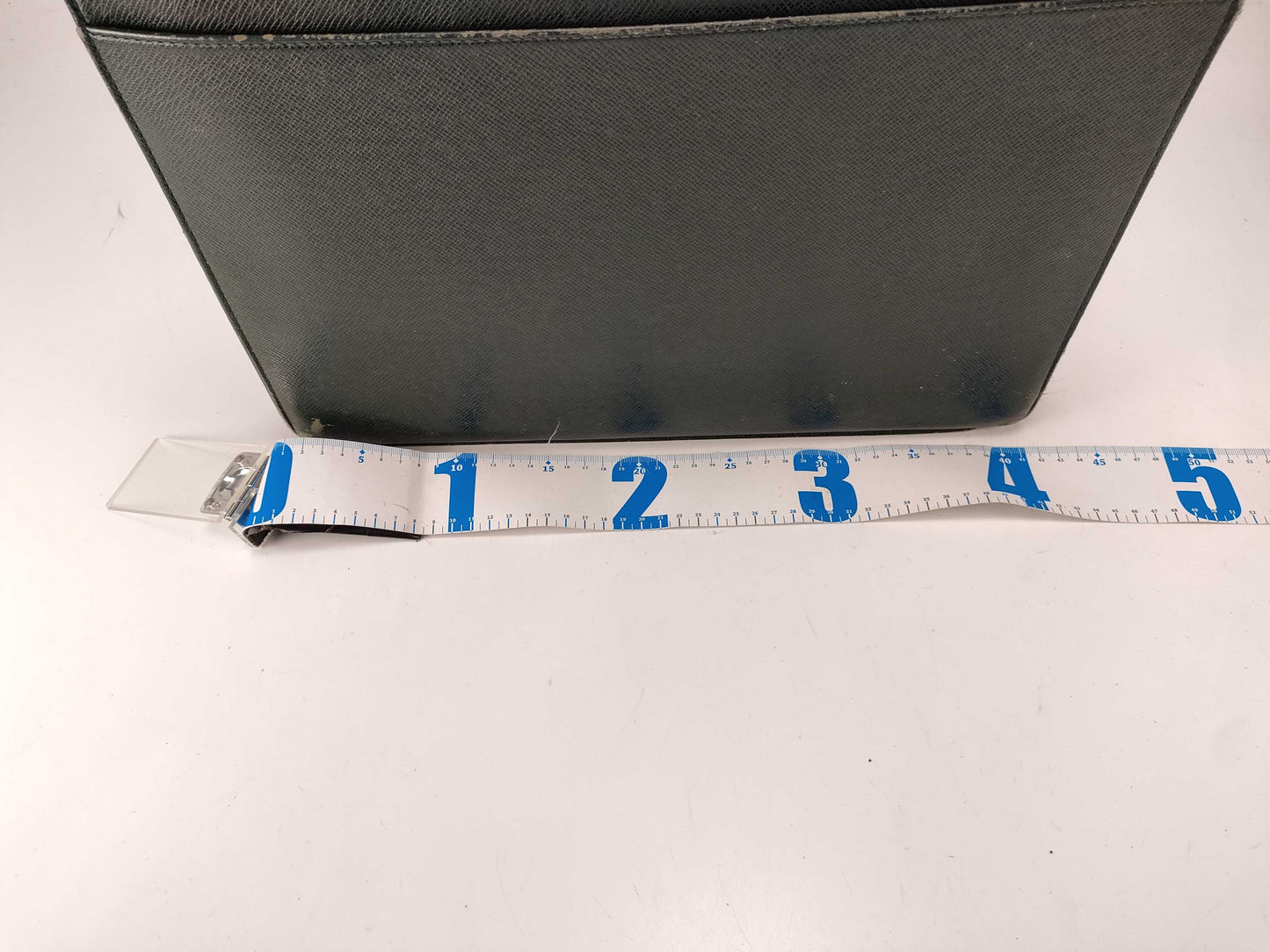 LOUIS VUITTON Taiga Taiga Conseier Business Bag