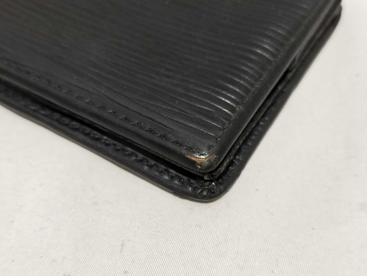 LOUIS VUITTON Epi Coin Case Coin Case