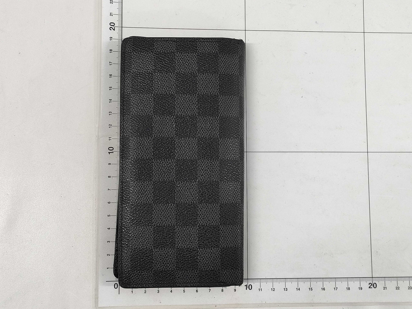 LOUIS VUITTON Damier Graphite N62665 Portefeuille Brazza Wallet