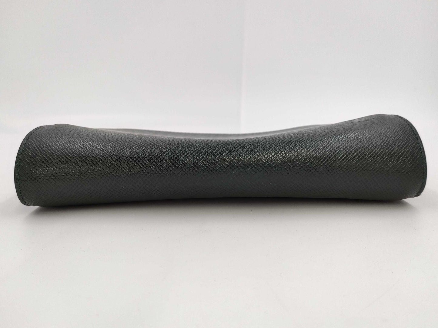 LOUIS VUITTON Taiga Orsay Clutch Second Bag