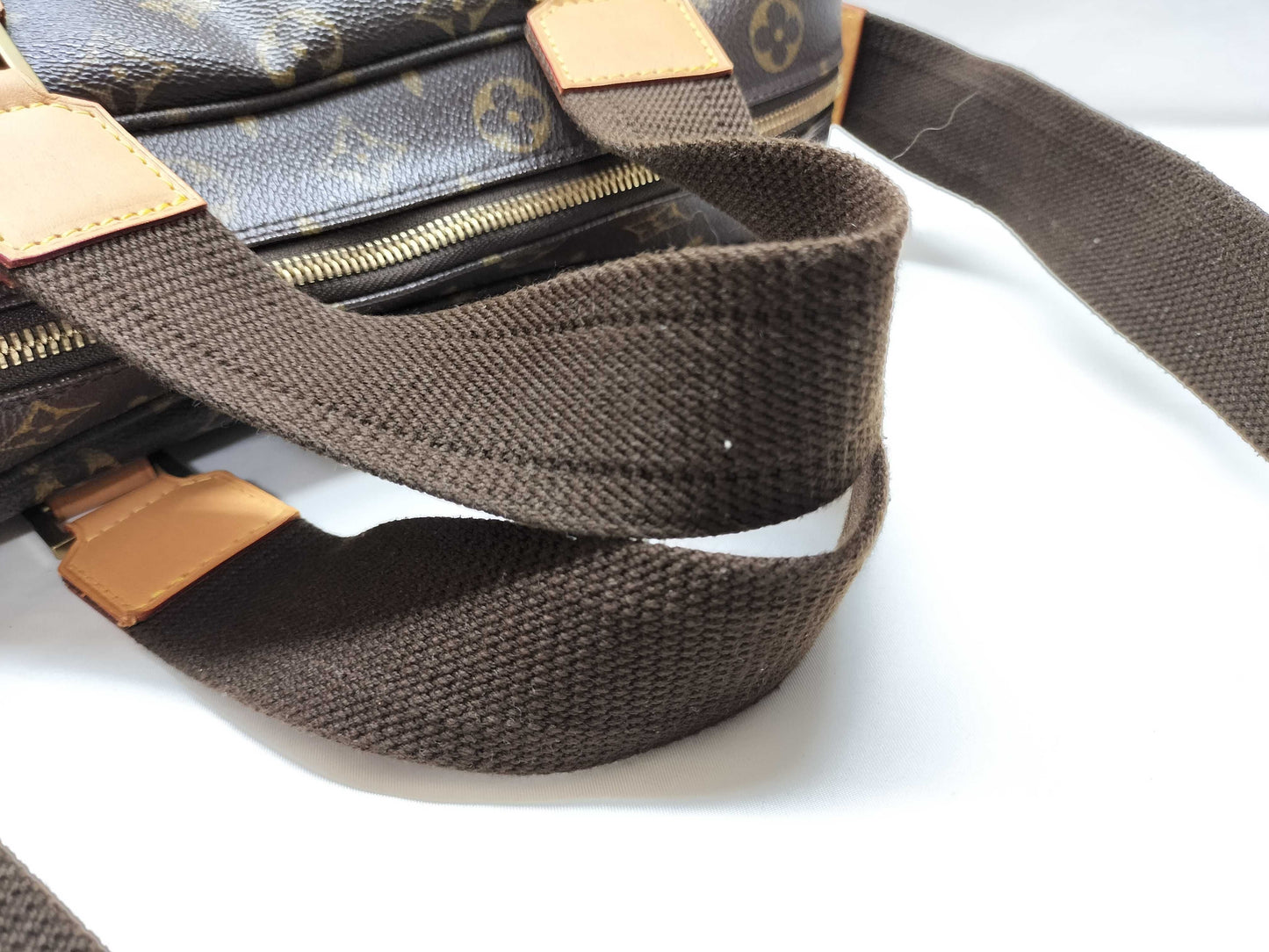LOUIS VUITTON Monogram M40043 Sac Bosphore Shoulder Bag