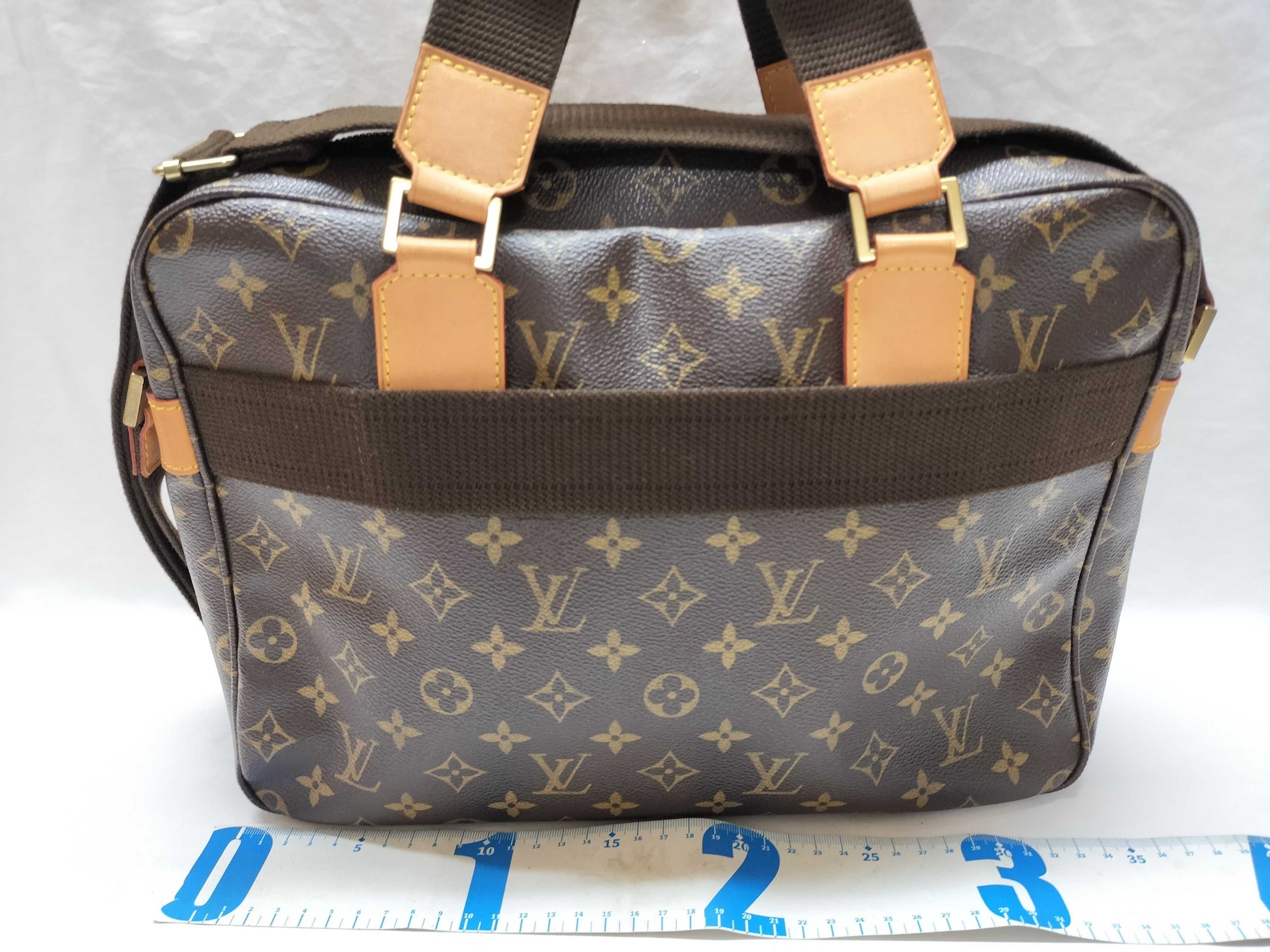 LOUIS VUITTON Monogram M40043 Sac Bosphore Shoulder Bag