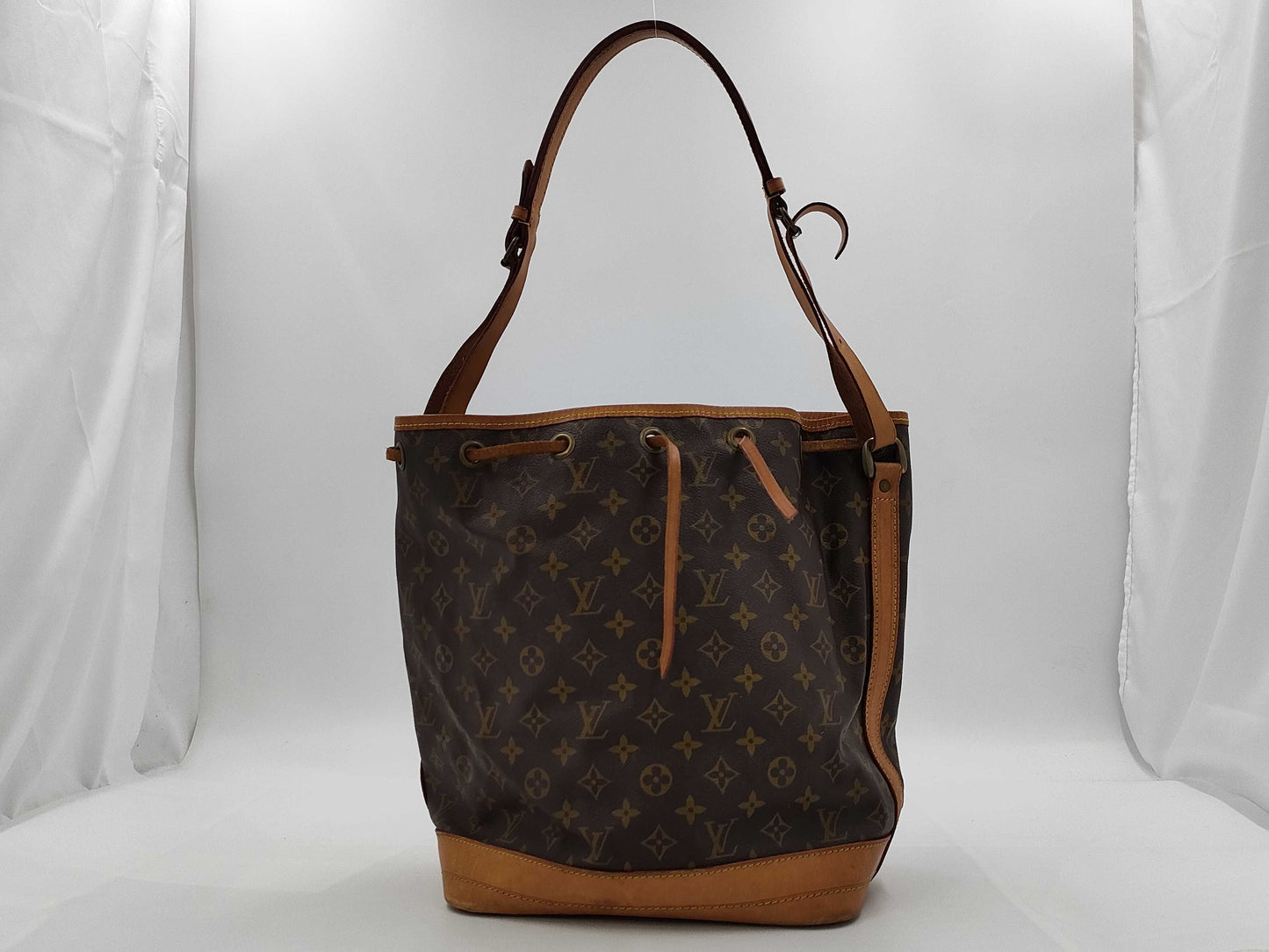 LOUIS VUITTON Monogram Noe Shoulder Bag
