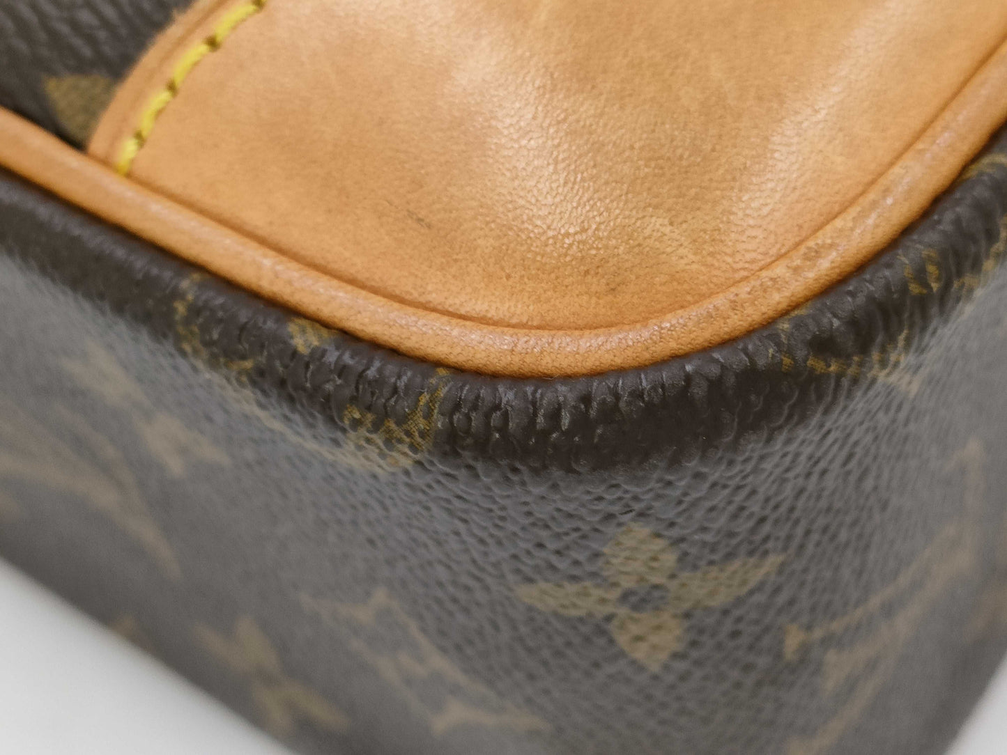 LOUIS VUITTON Monogram Trocadero Shoulder Bag