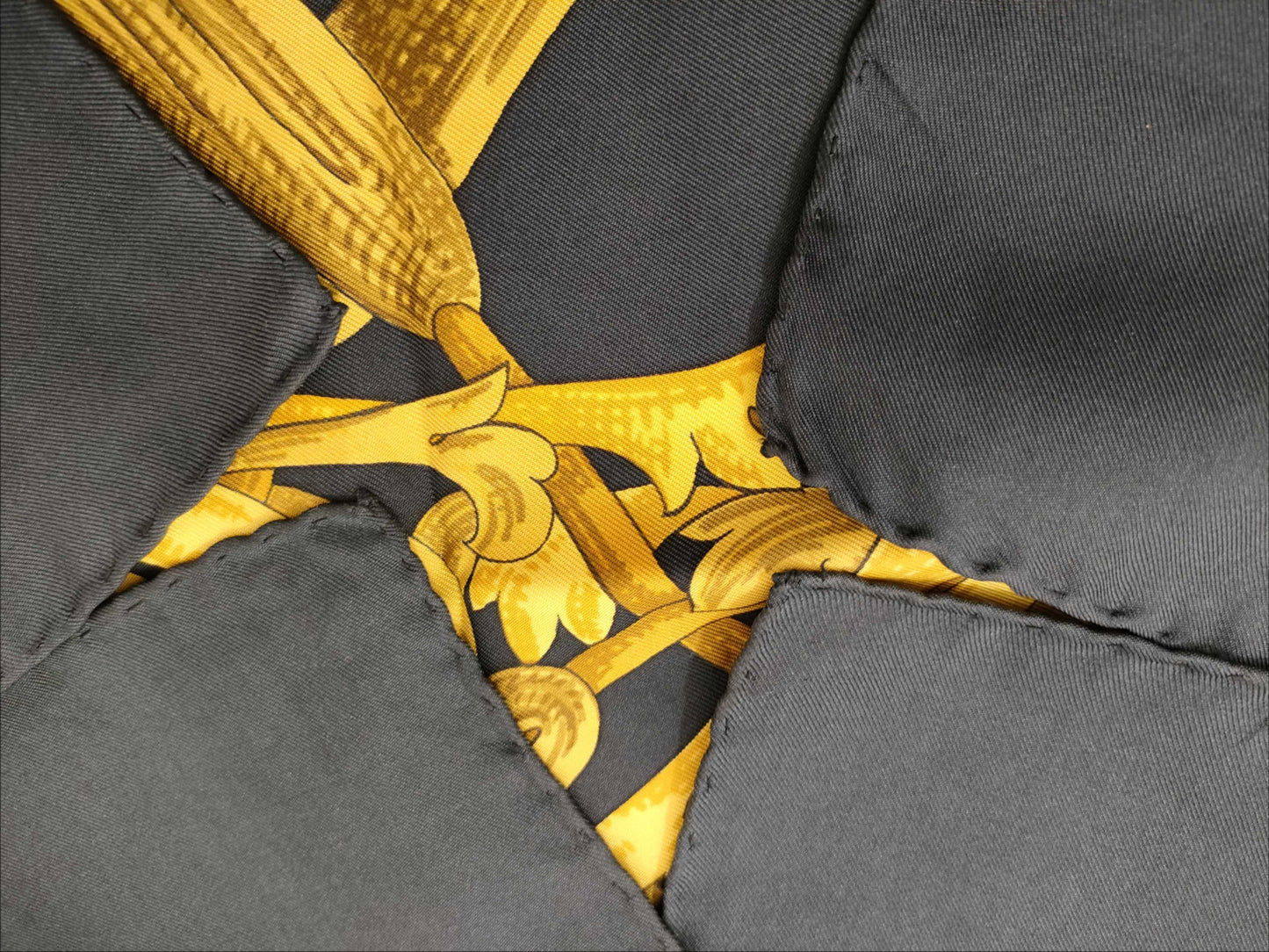 HERMES Carre Hermes Carre Conetable Scarf