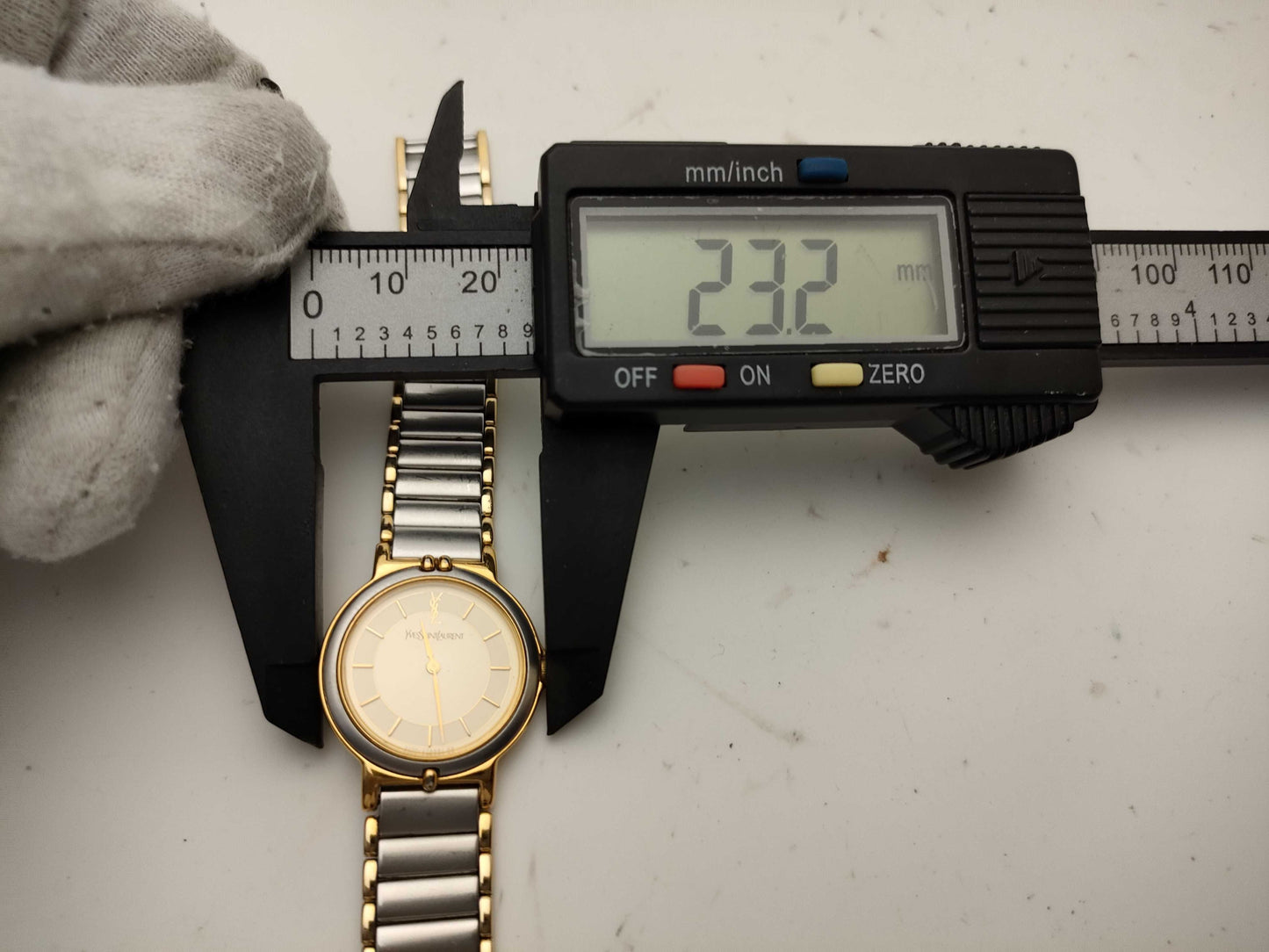 Yves Saint Laurent 2200-228481 Gold Dial Women's Watch