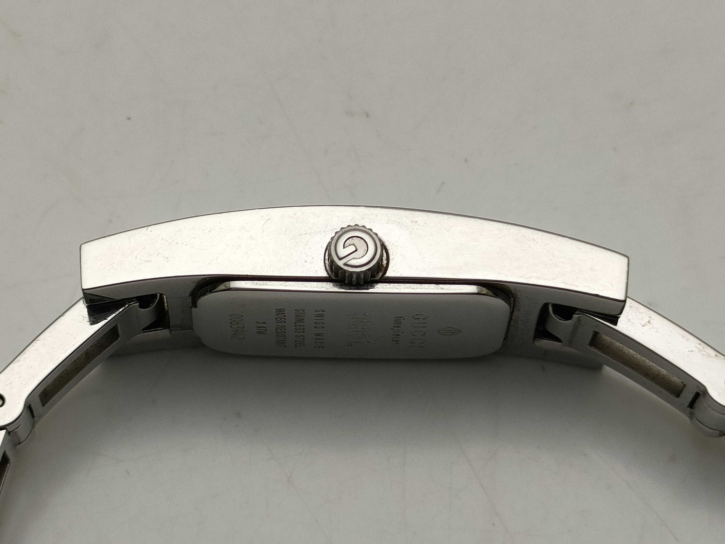 GUCCI 6900L Women's Watch