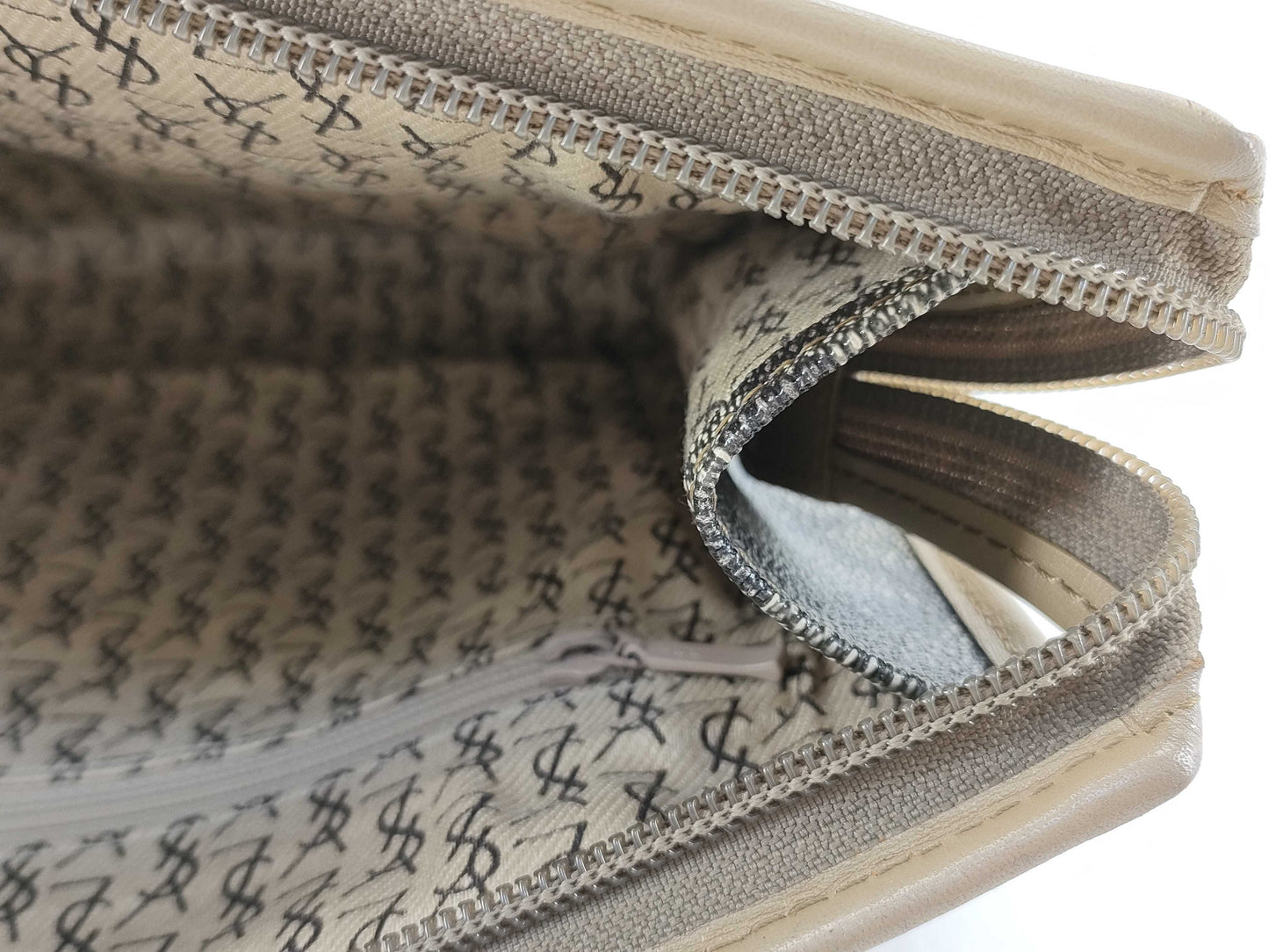 Yves Saint Laurent Second Bag