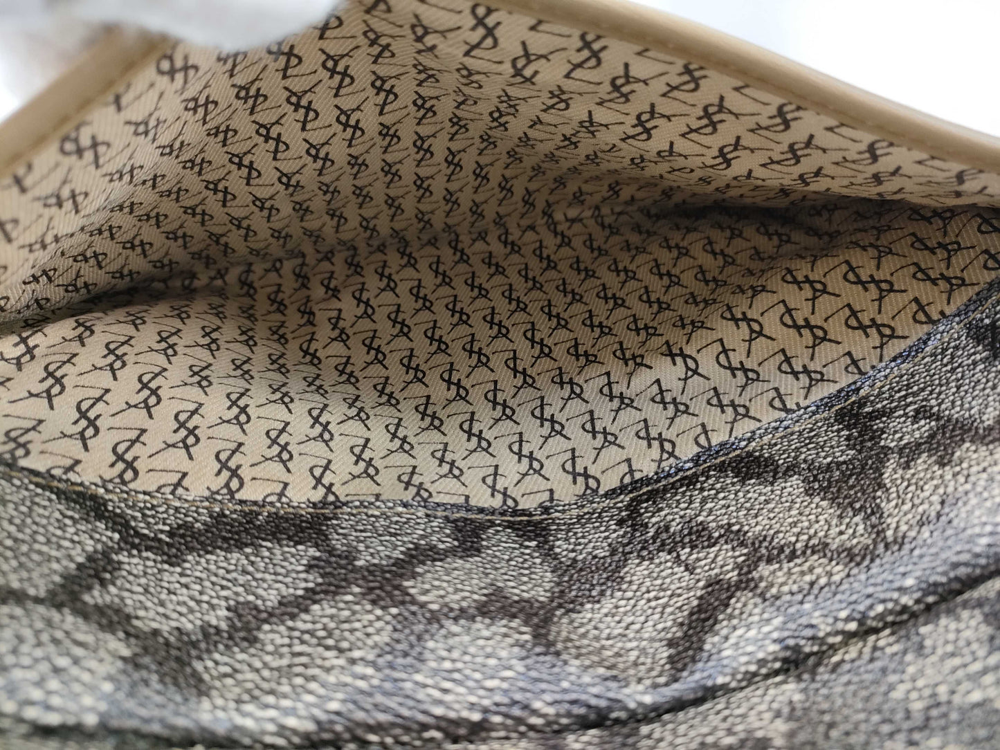Yves Saint Laurent Second Bag