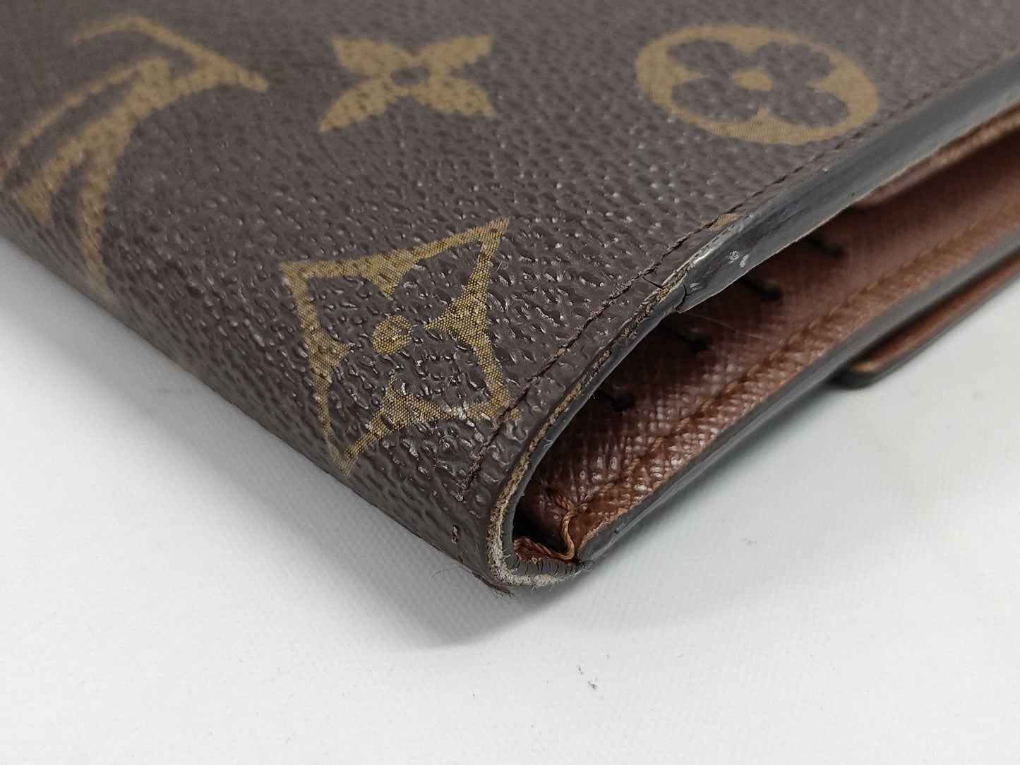 LOUIS VUITTON Monogram Trifold Wallet