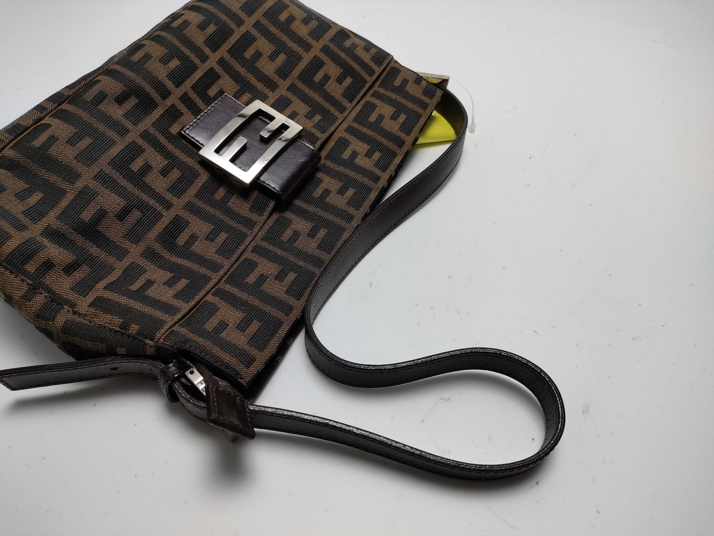 FENDI Zucca pattern Mamma hardware Baguette one-shoulder bag shoulder bag