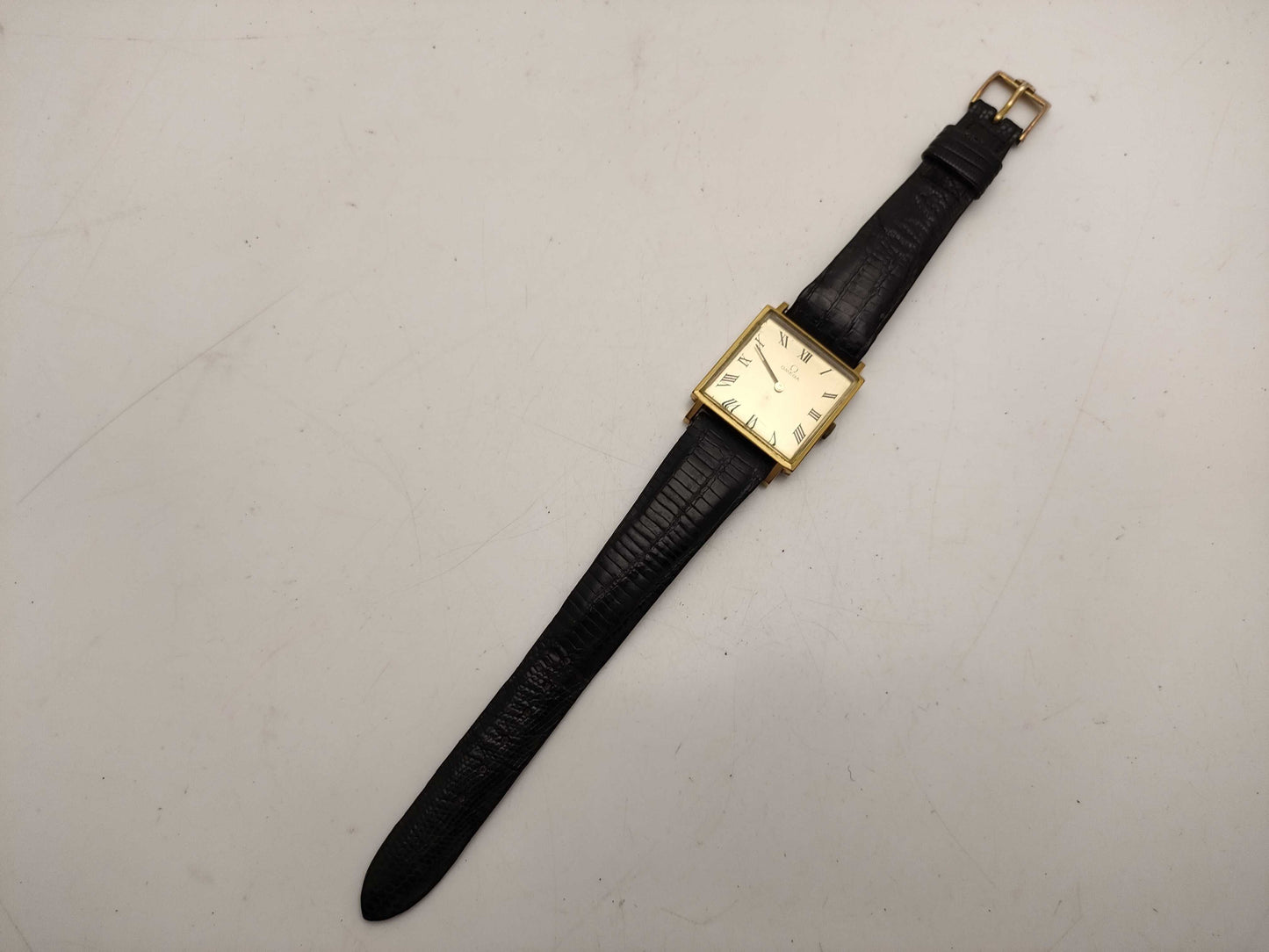 OMEGA GOLD Women's Watch