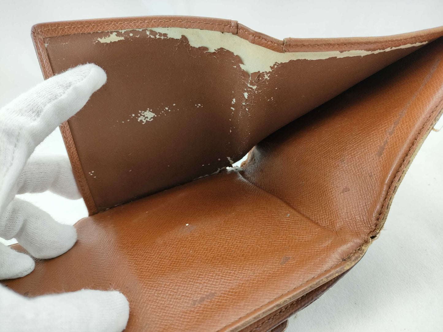 LOUIS VUITTON Monogram Porte Monnaie Carte Credit Wallet