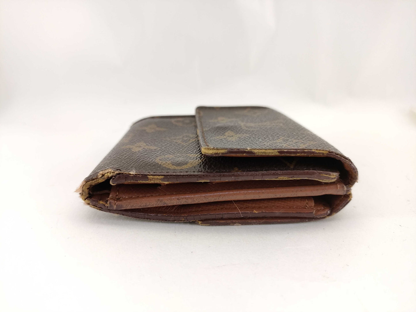 LOUIS VUITTON Monogram Porte Monnaie Carte Credit Wallet