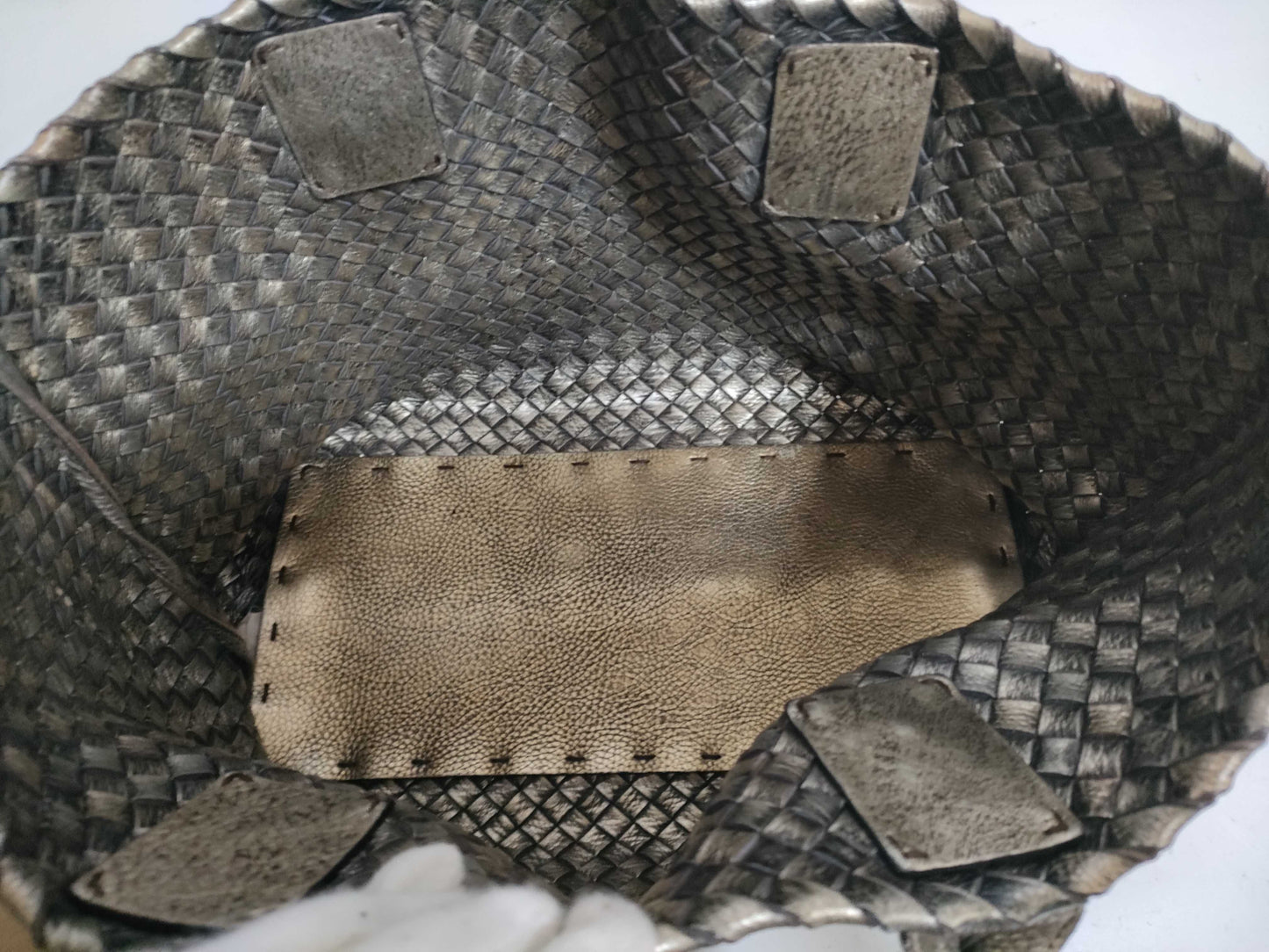 (10460_0286) BOTTEGA VENETA Intrecciato CavaMM Gold Handbag