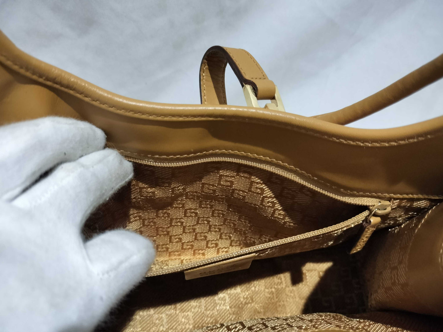 GUCCI Jackie Velour Handbag