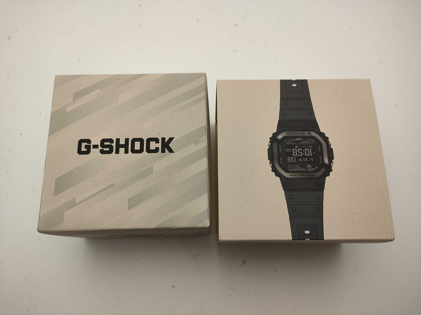 CASIO dw-h5600 Men's Watch with Accessories