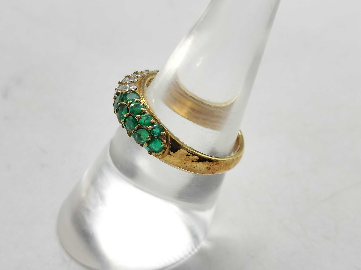 Emerald and Diamond 750 3.3g Ring