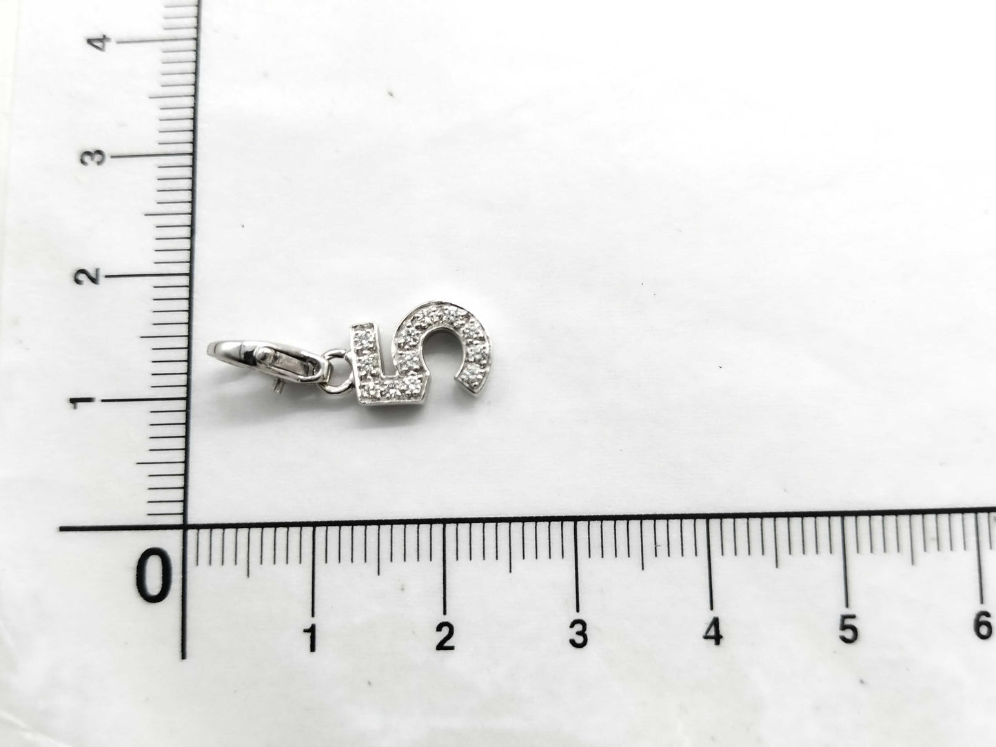 CHANEL NO.5 Diamond WG 750 2.3g Pendant Top