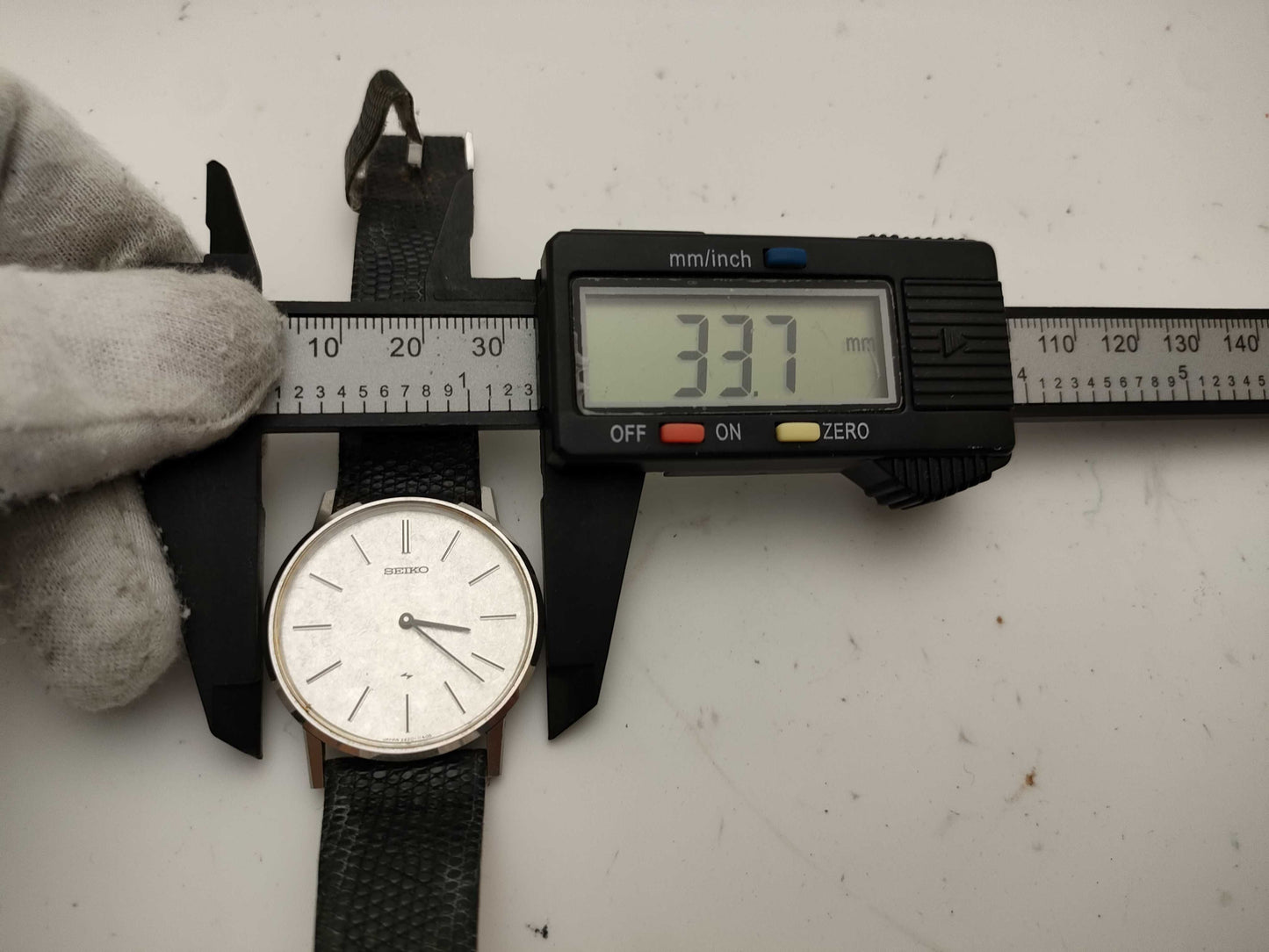 SEIKO 2220-0430 Hand-wound Working Boys' Wristwatch