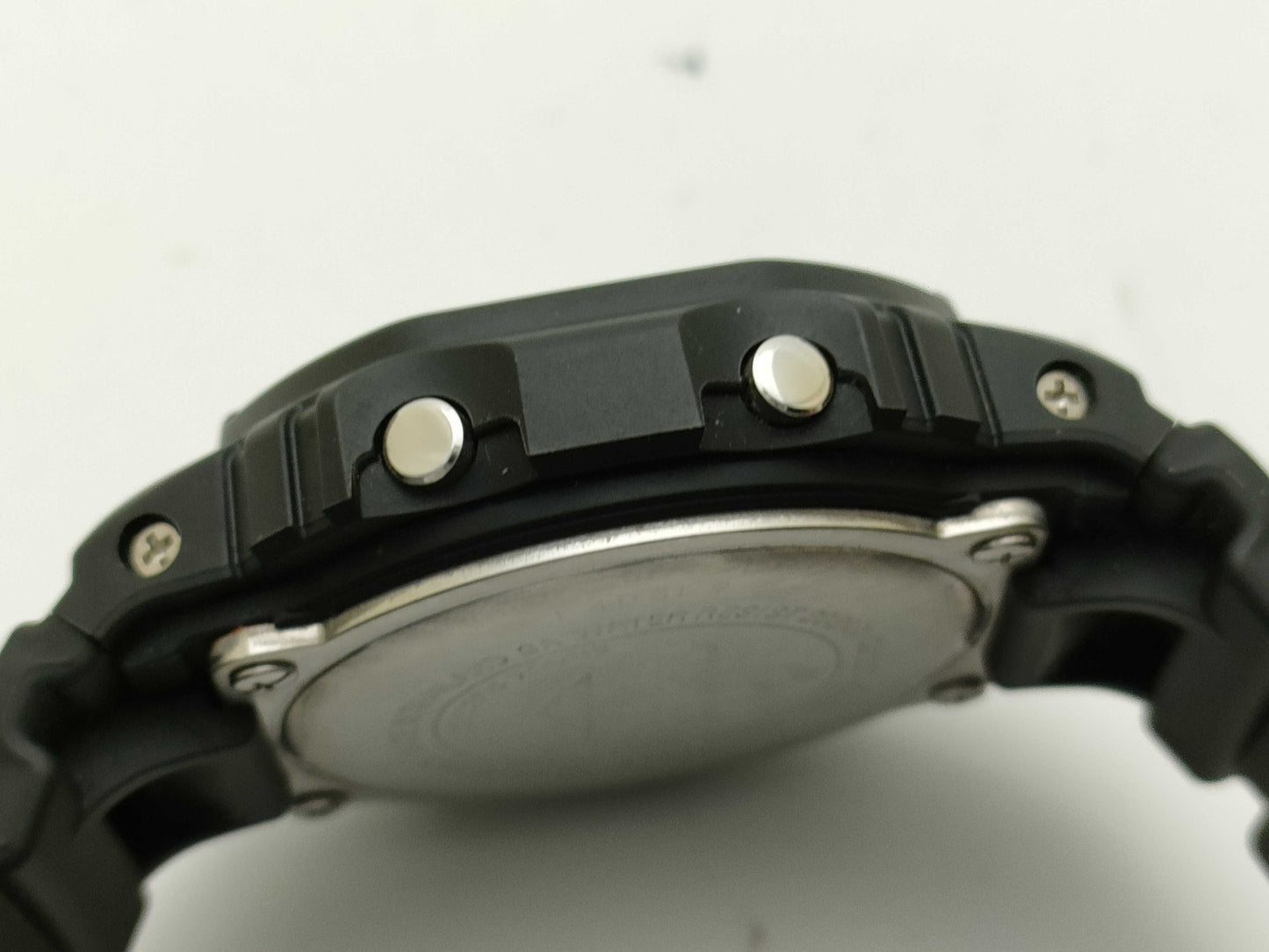 CASIO DW-5600UE Men's Watch