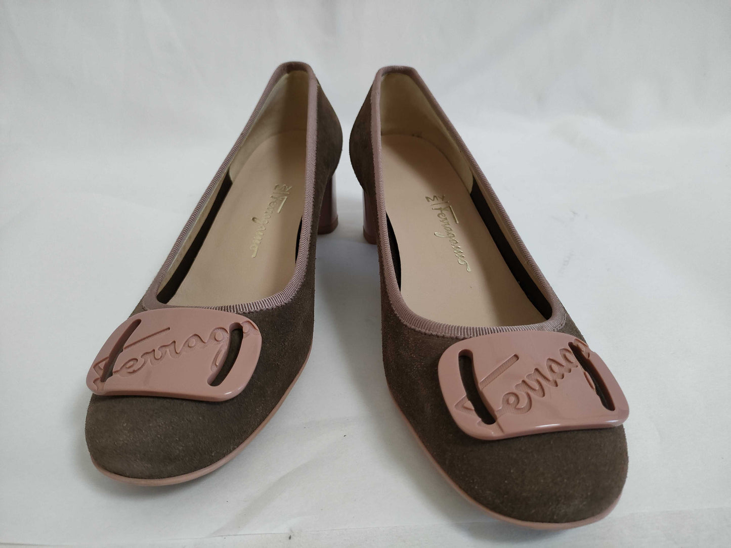 Salvatore Ferragamo Vara Pumps