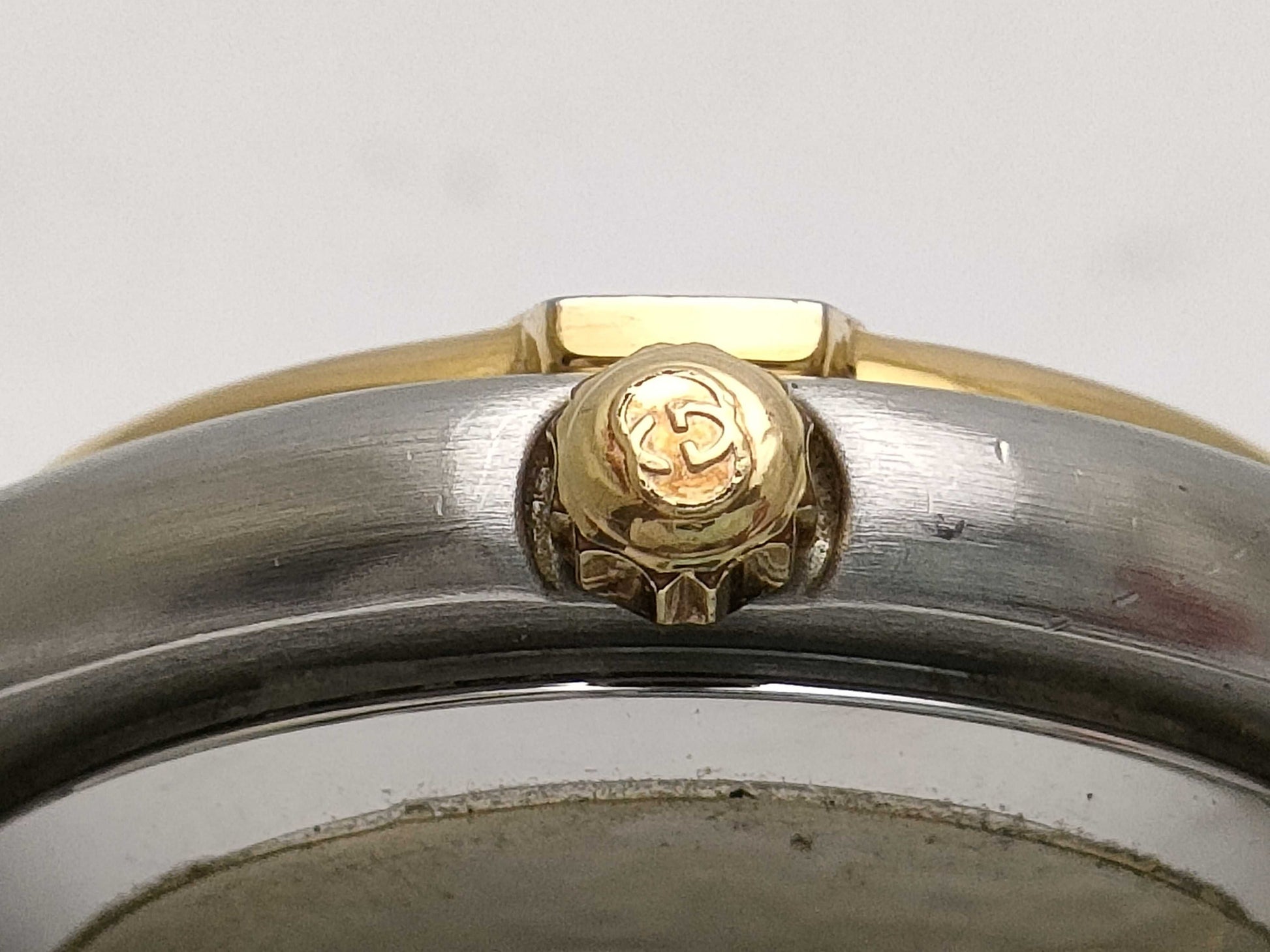 GUCCI 9000L Women's Watch