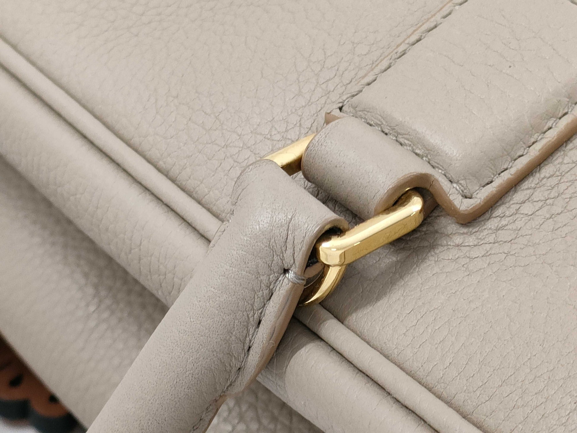 LOEWE Amazona 28 Handbag with Anagram Charm