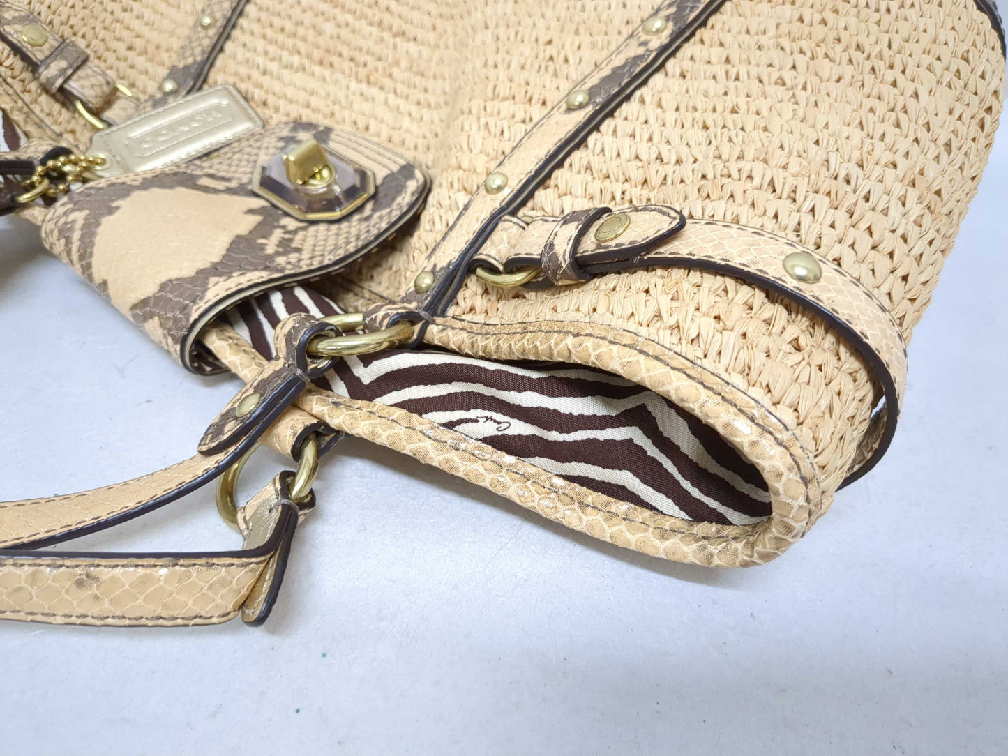 (10463_0083) COACH Signature etc. A total of 4 items Summary Shoulder bag