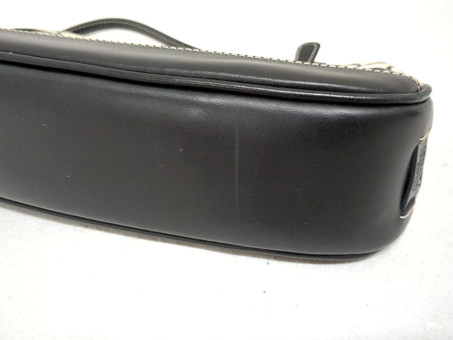 (10463_0085) COACH Signature Handbag and 3 Others Shoulder Bag