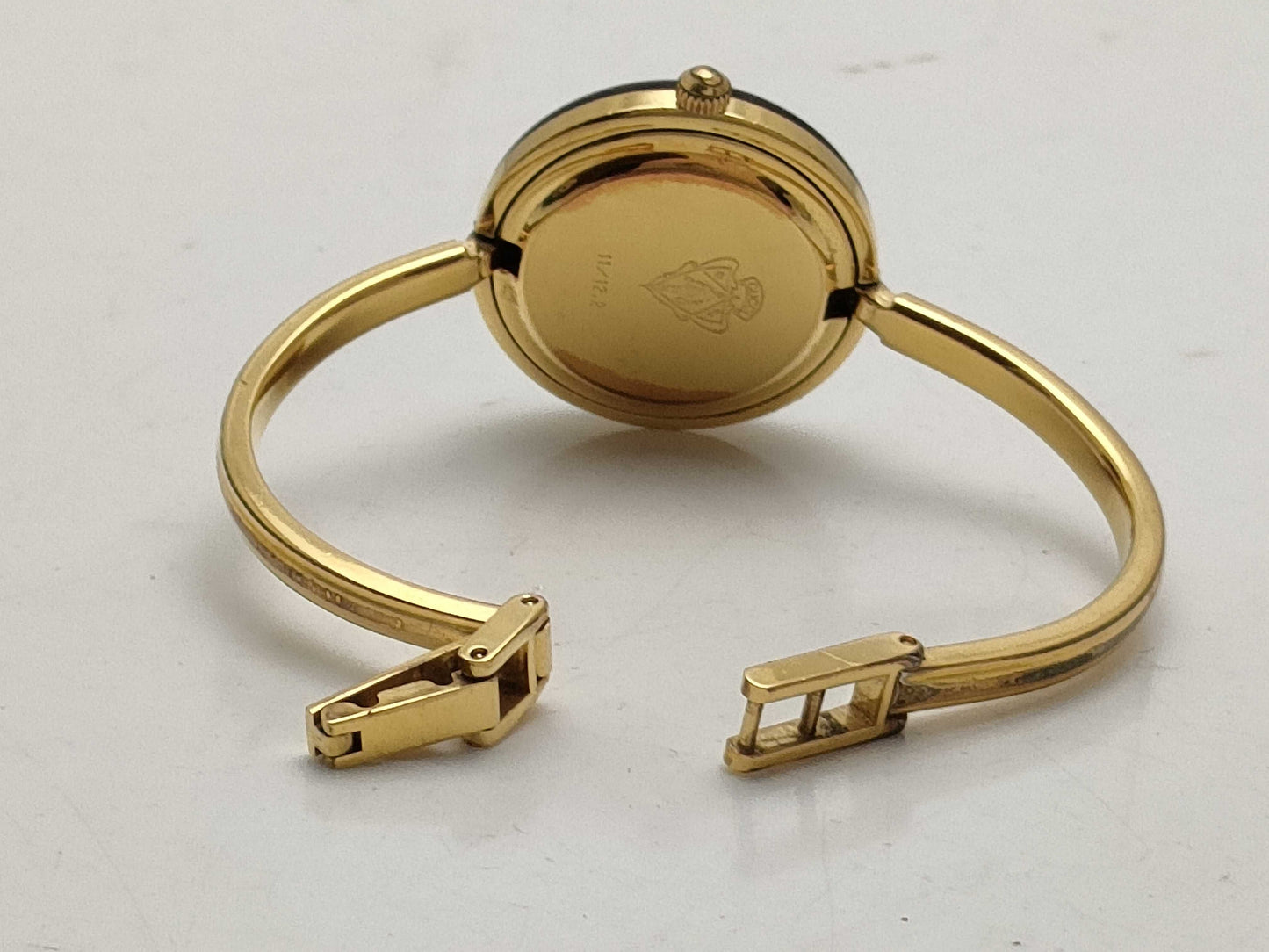 GUCCI Change Bezel Women's Watch with Scratches