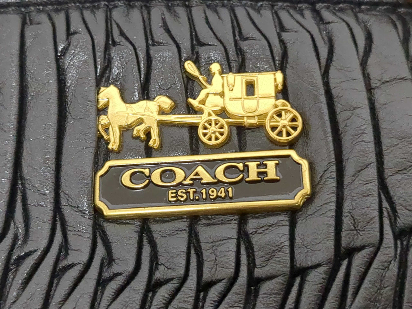 (10463_0071) COACH 2 Pieces 13326 One Shoulder/15942 Gathered Handbag
