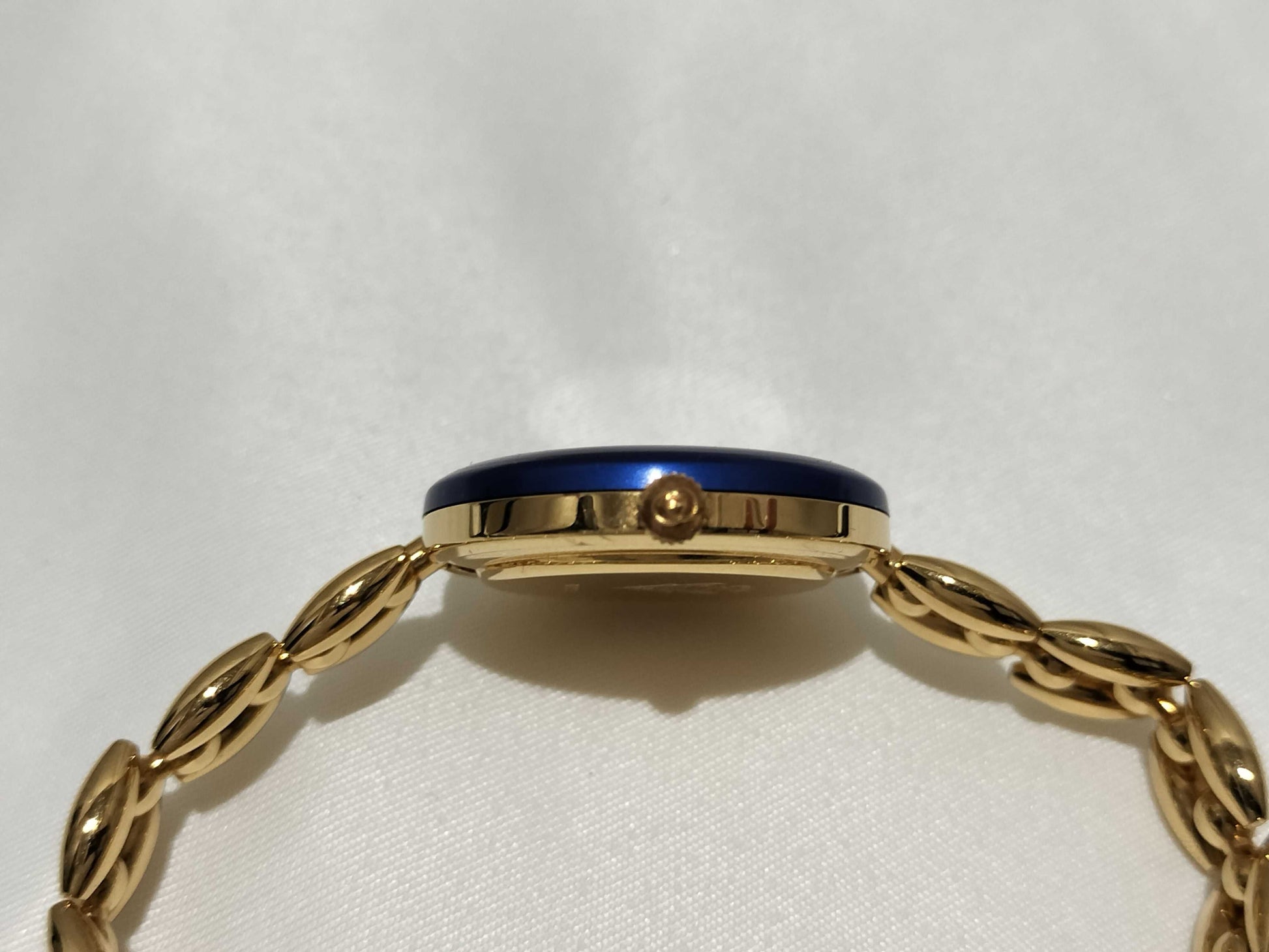 GUCCI 11/12.2 Changeable Bezel Women's Watch