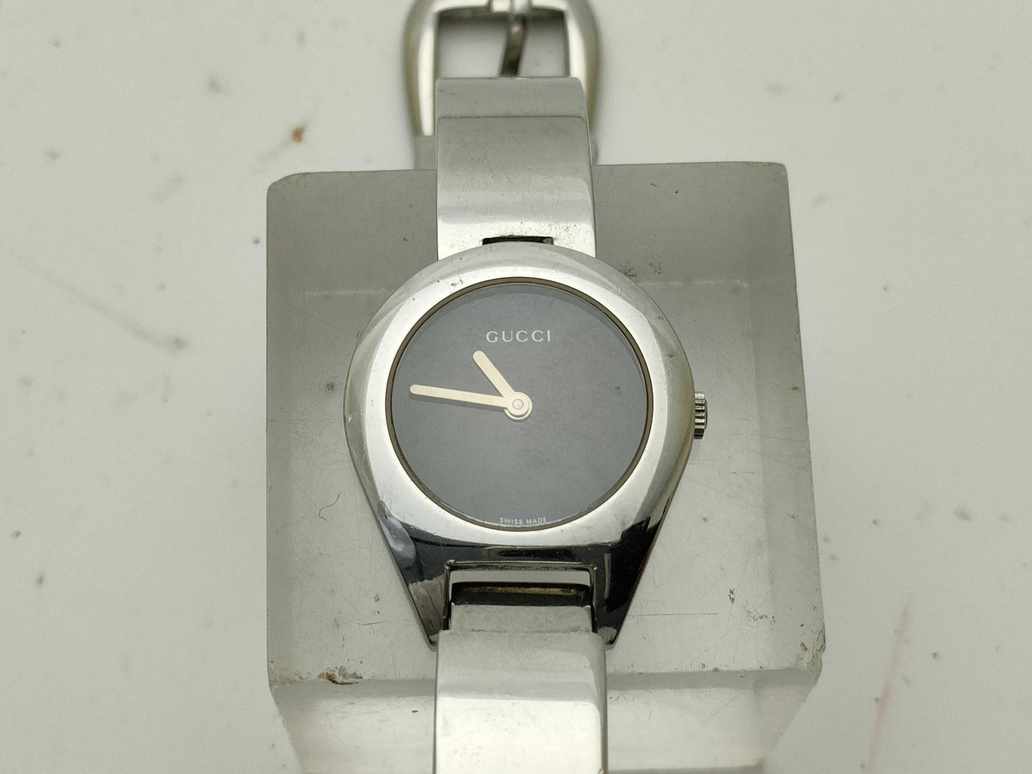 GUCCI 6700L Women's Watch