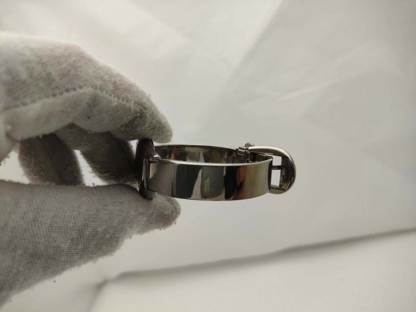 GUCCI 6700L Women's Watch